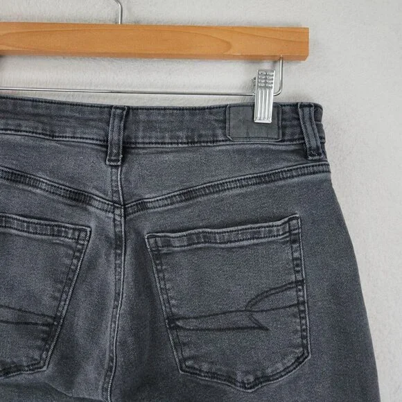 American Eagle Jeans Womens 6 Washed Black Mom Jean Stretch High Rise Denim - Picture 8 of 12